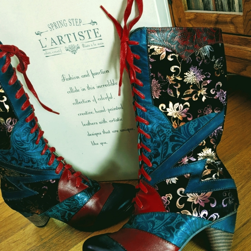 L Artiste Spring Step Boots size 7